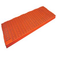 Pallet nhựa tấm lót sàn heo ( KT: 1100 x 400 x 35 mm )
